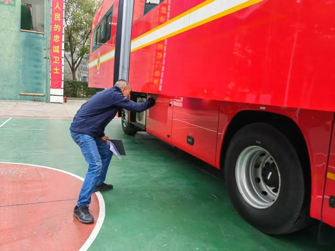 为逆行者护航 | rb88随行版专用车消防专项服务月活动启动